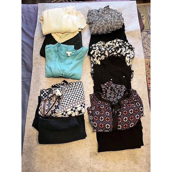 11 Women's Sz Med Clothing Items Mixed Styles & Brands For 1 Low Price *READ - Picture 2 of 16
